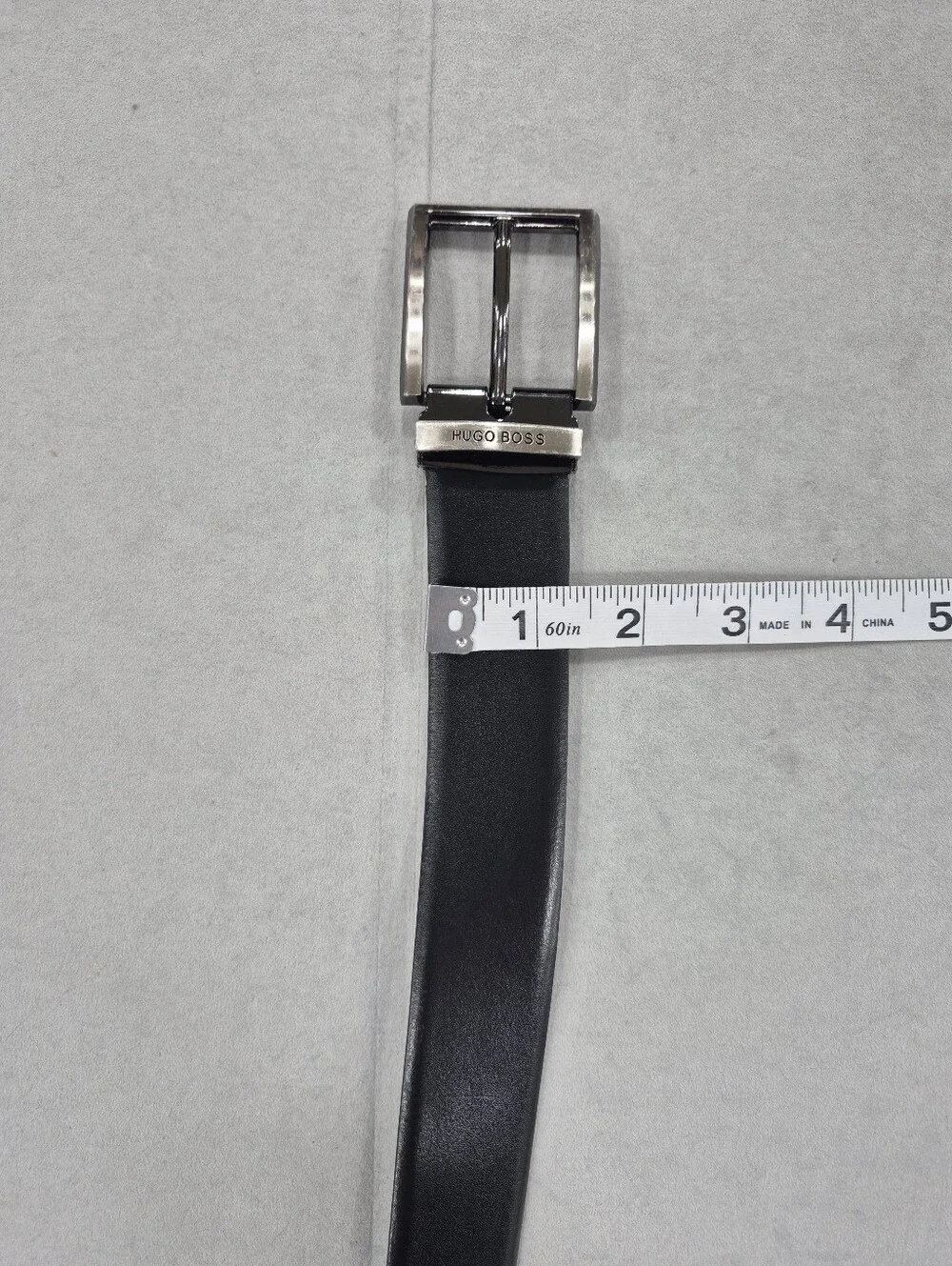 Hugo Boss reversible belt men's 44 black smooth and pebbled square buckle